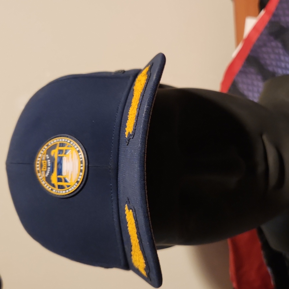 MELIN A GAME NAVY CAPTIANS COLLECTION. CLASSIC 58CM NWOT
